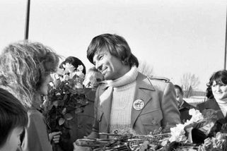Rudý Elvis. Američan Dean Reed, který se stal hvězdou socialismu, zemřel za nevyjasněných okolností - Médium.cz